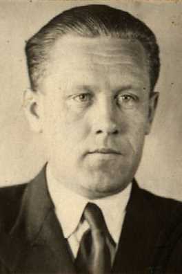 Елизаров Петр Степанович