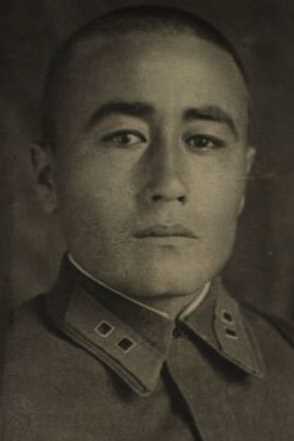 Муксимов Салих.