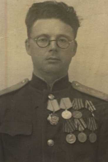 Опекунов Василий Петрович