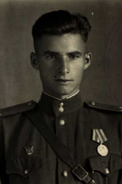 Фролов Юрий Дмитриевич