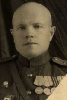 Опарин Арсентий Александрович