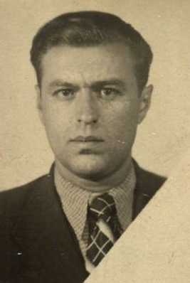 Сафонов Александр Максимович