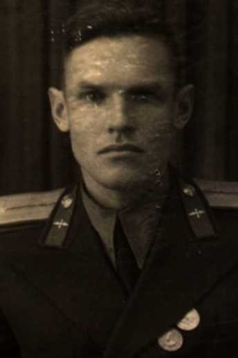 Ласточкин Юрий Сергеевич