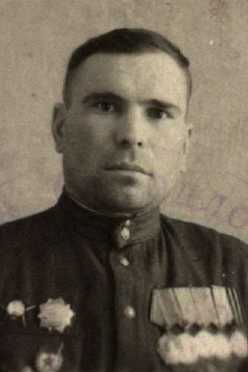 Петров Павел Петрович