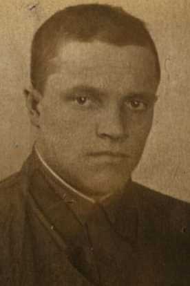 Комиссаров Андрей Федорович