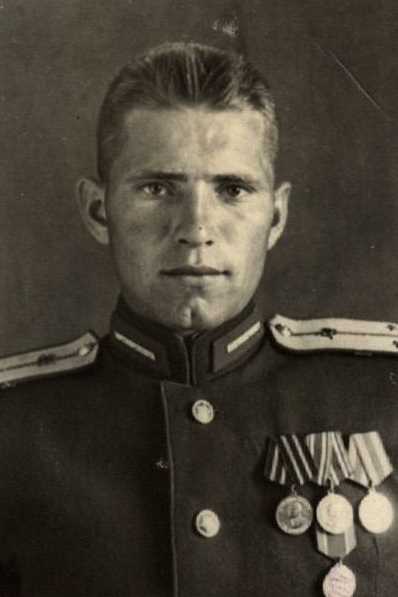 Азаров Алексей Тихонович