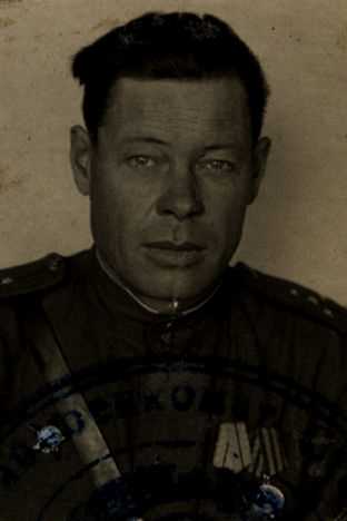 Лутков Василий Никитович