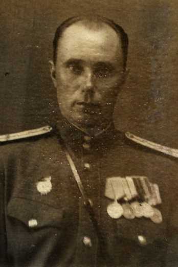 Комаров Дмитрий Семенович
