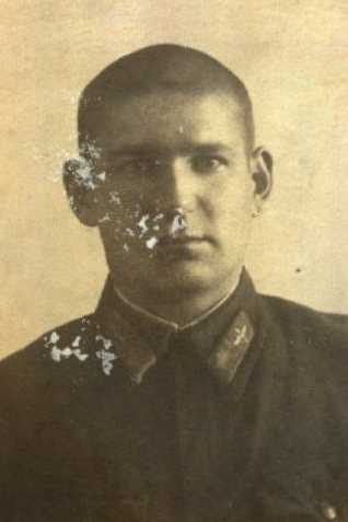 Емельяненко Емельян Никифорович