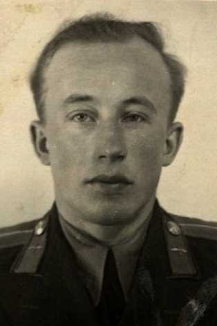 Тихонов Анатолий Эрастович