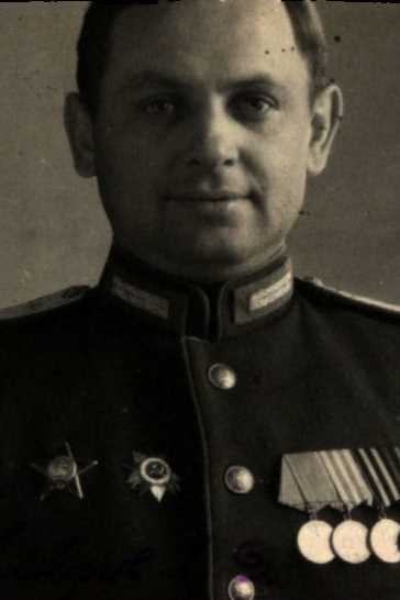 Лавров Леонид Дмитриевич